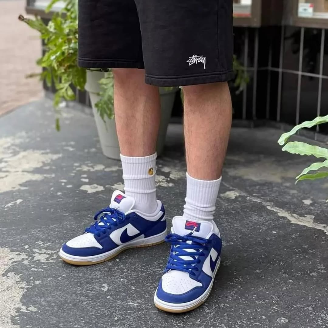 Nike SB Dunk Low Los Angeles Dodgers - DO9395 - 400 - Men's and Women's Sneakers > Sneakers > Sb Nike Dunk > Low - Top Sneakers