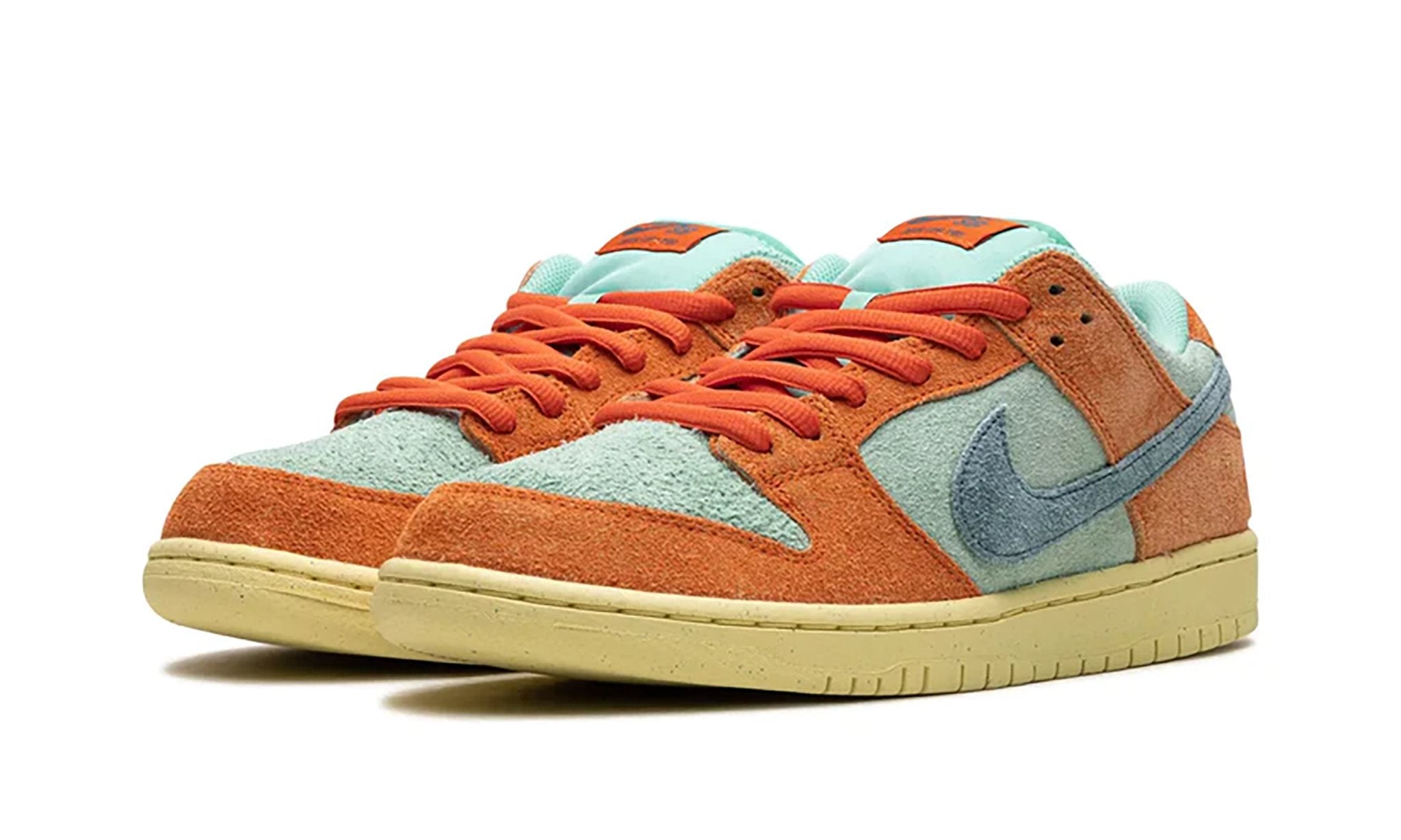 Nike SB Dunk Low "Orange Emerald Rise" - DV5429-800 - Sneakers