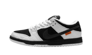 Nike SB Dunk Low TIGHTBOOTH