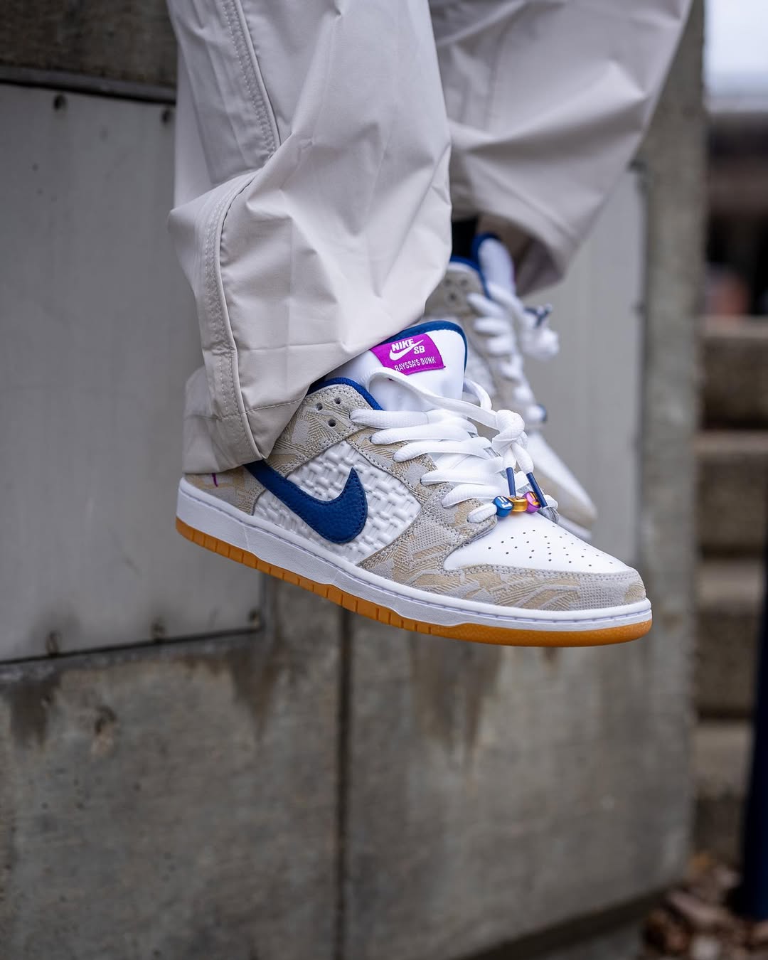 Nike SB Dunk "Rayssa Leal" - FZ5251 - 001 - Men's and Women's Sneakers > Sneakers > Sb Nike Dunk > Low - Top Sneakers