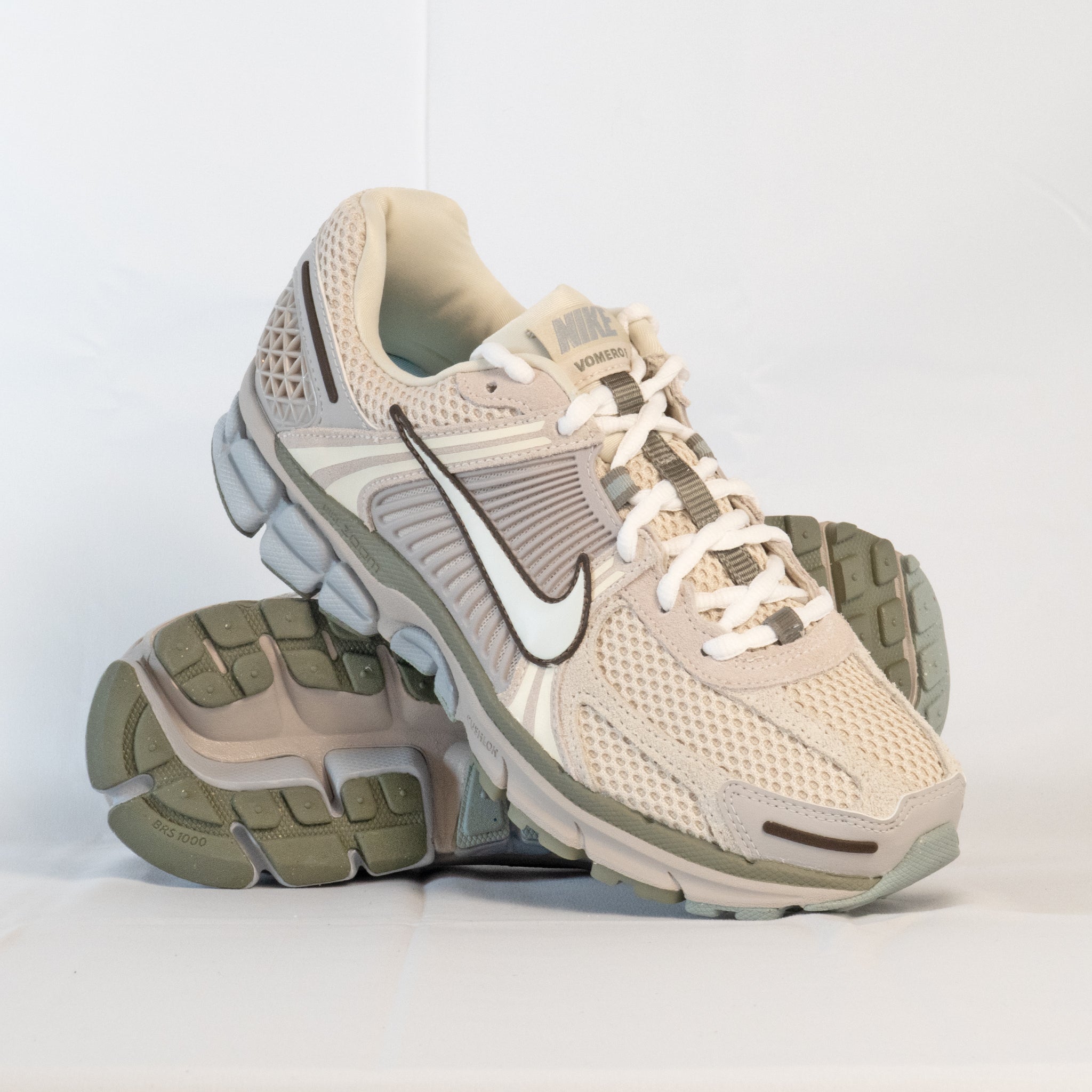 Nike Zoom Vomero 5 Light Orewood Brown Armory Blue - FZ3653 - 104 - Men's and Women's Sneakers > Sneakers > Zoom Vomero 5 > Low - Top Sneakers